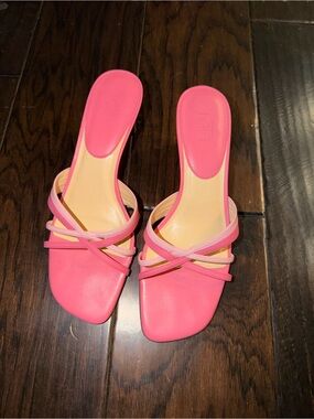 Vintage LOFT Ann Taylor Hot Pink Strappy Square-Toe Kitten Heels